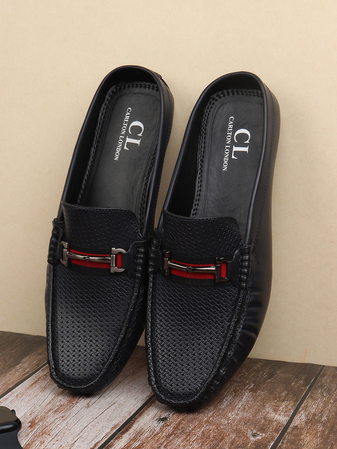 

Carlton London Men Navy Blue Perforations Driving Shoes