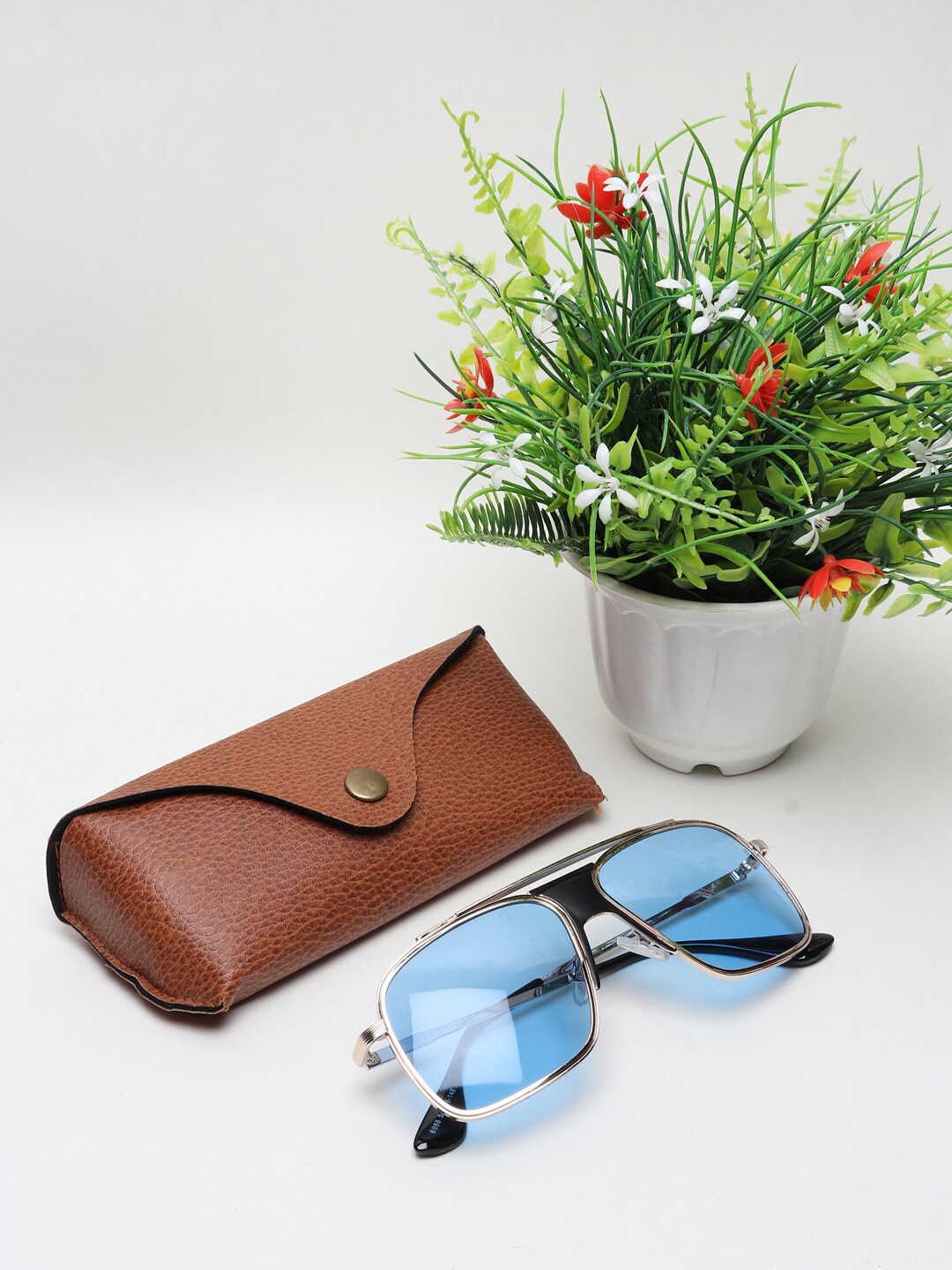 

Swiss Design Unisex Mirrored Lens & Gold-Toned Aviator Sunglasses with UV Protected Lens SDSG-6988-07-Blue