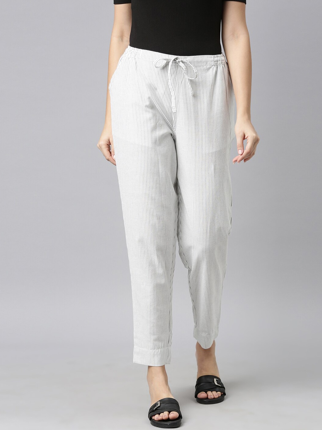 Go Colors Women White Tapered Fit Trousers