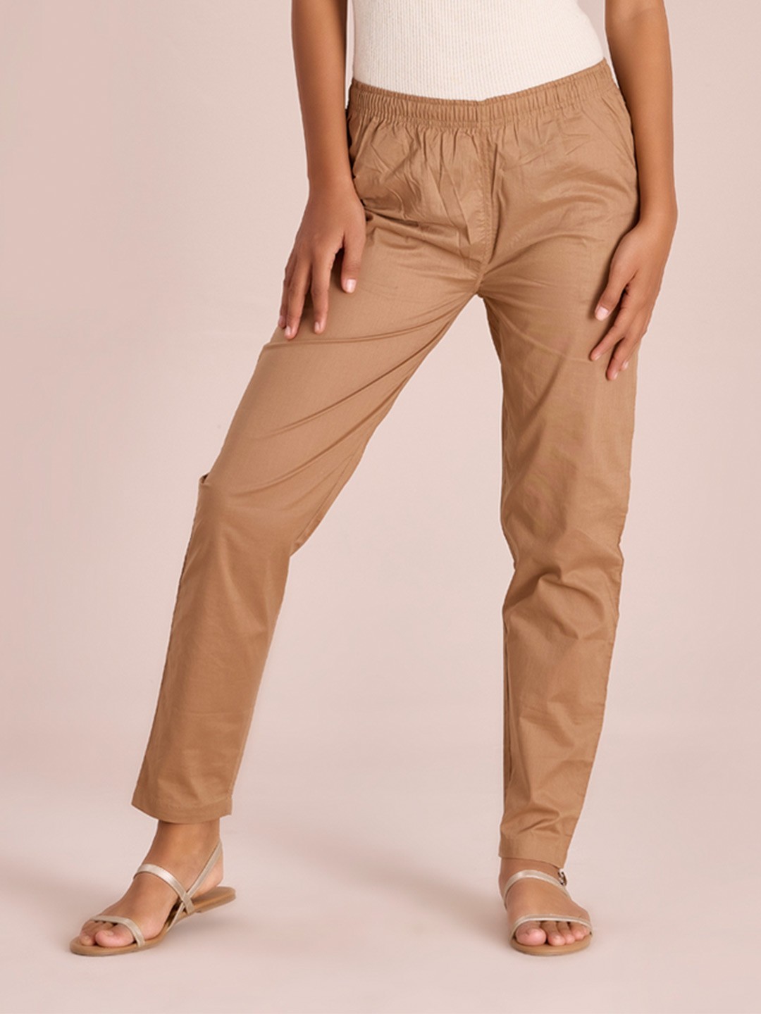 

Go Colors Women Brown Tapered Fit Trousers