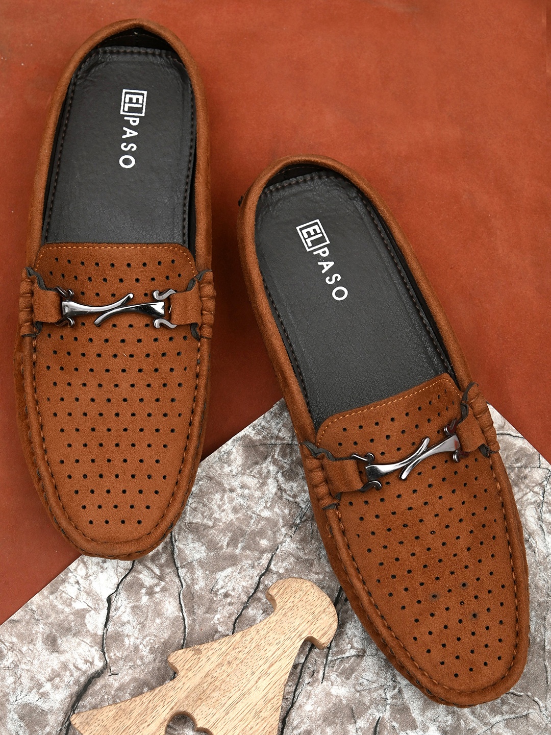 

El Paso Men Tan Textured Loafers