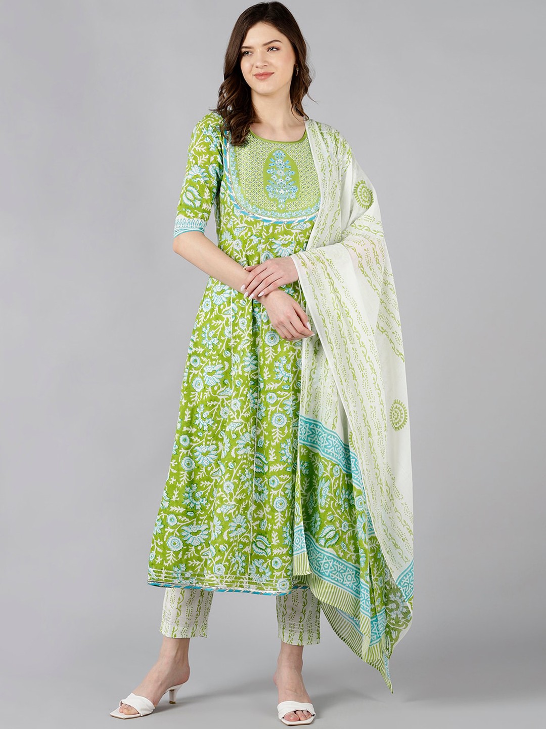 

Bani Women Green Printed Gotta Patti Liva Kurti with Trousers & With Dupatta