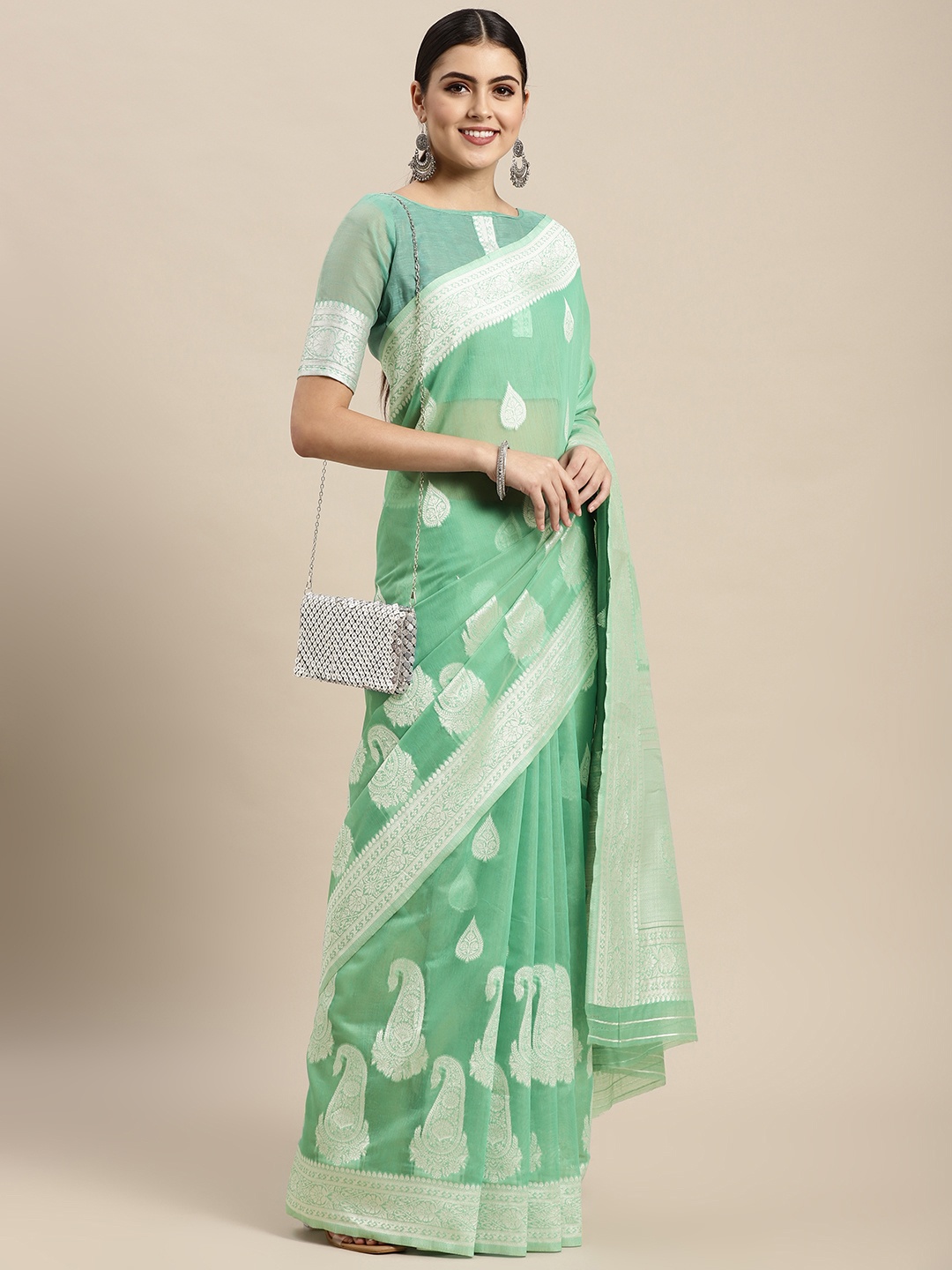 

VAIRAGEE Green & White Paisley Pure Cotton Saree