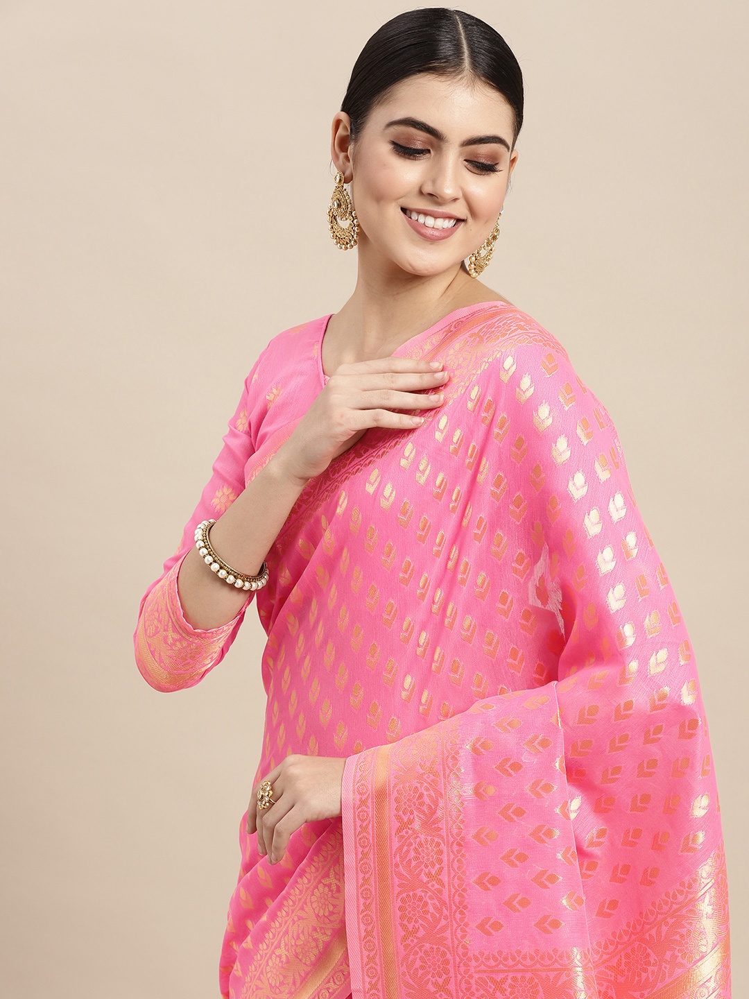 

VAIRAGEE Pink & Golden Ethnic Motifs Pure Cotton Saree