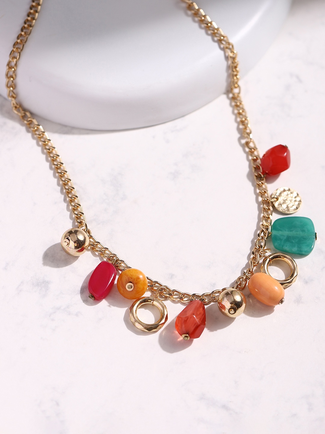 

DEEBACO Gold-Toned & Red Resin Chain Necklace