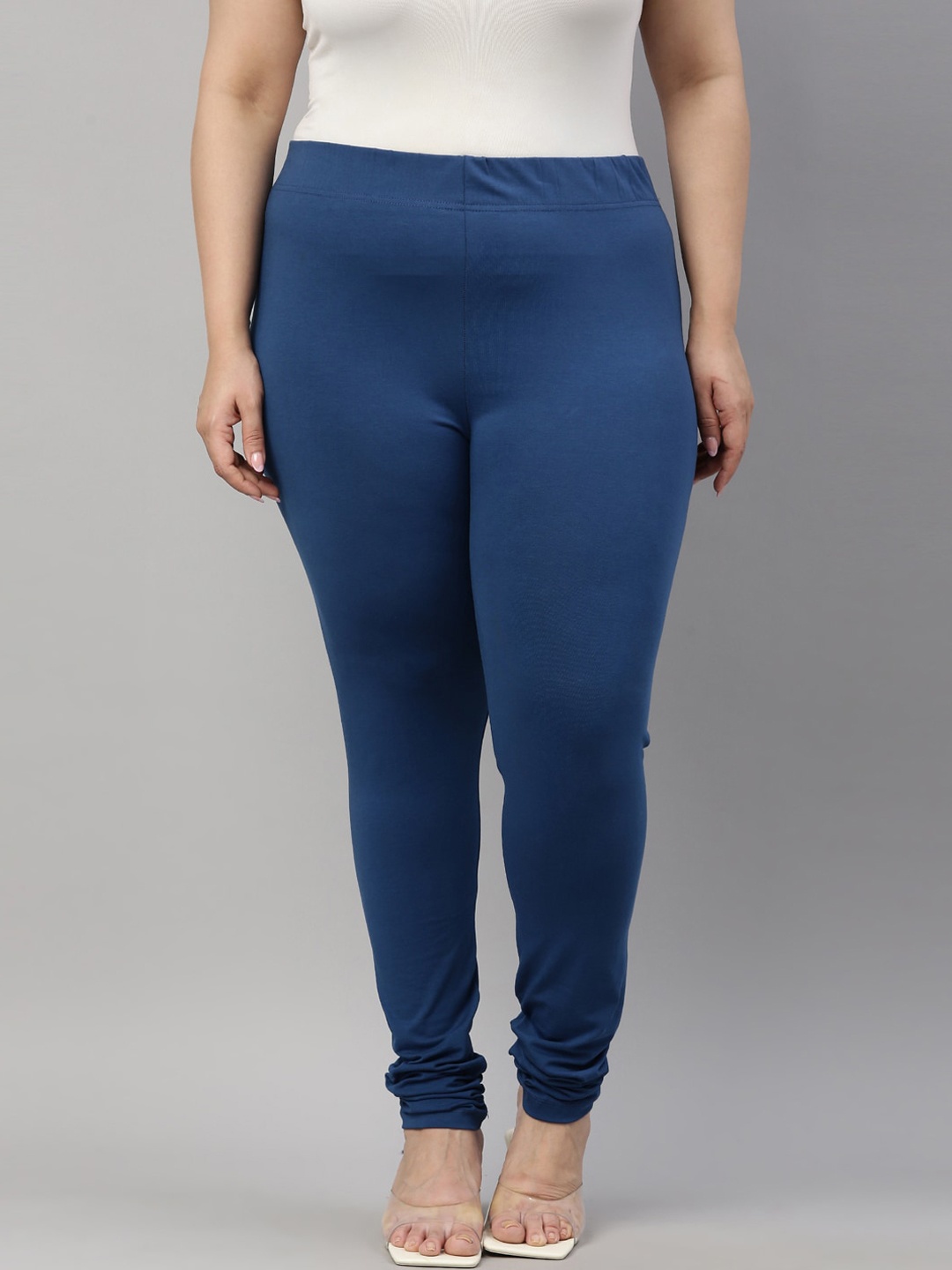

Go Colors Women Navy Blue Solid Cotton Slim-Fit Leggings