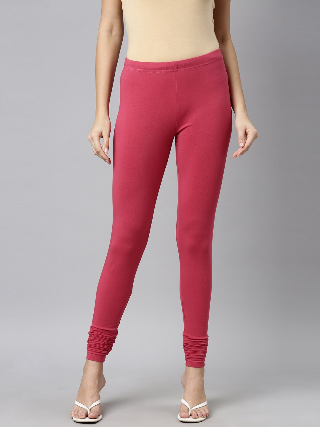 

Go Colors Women Pink Solid Slim-Fit Churidar-Length Leggings