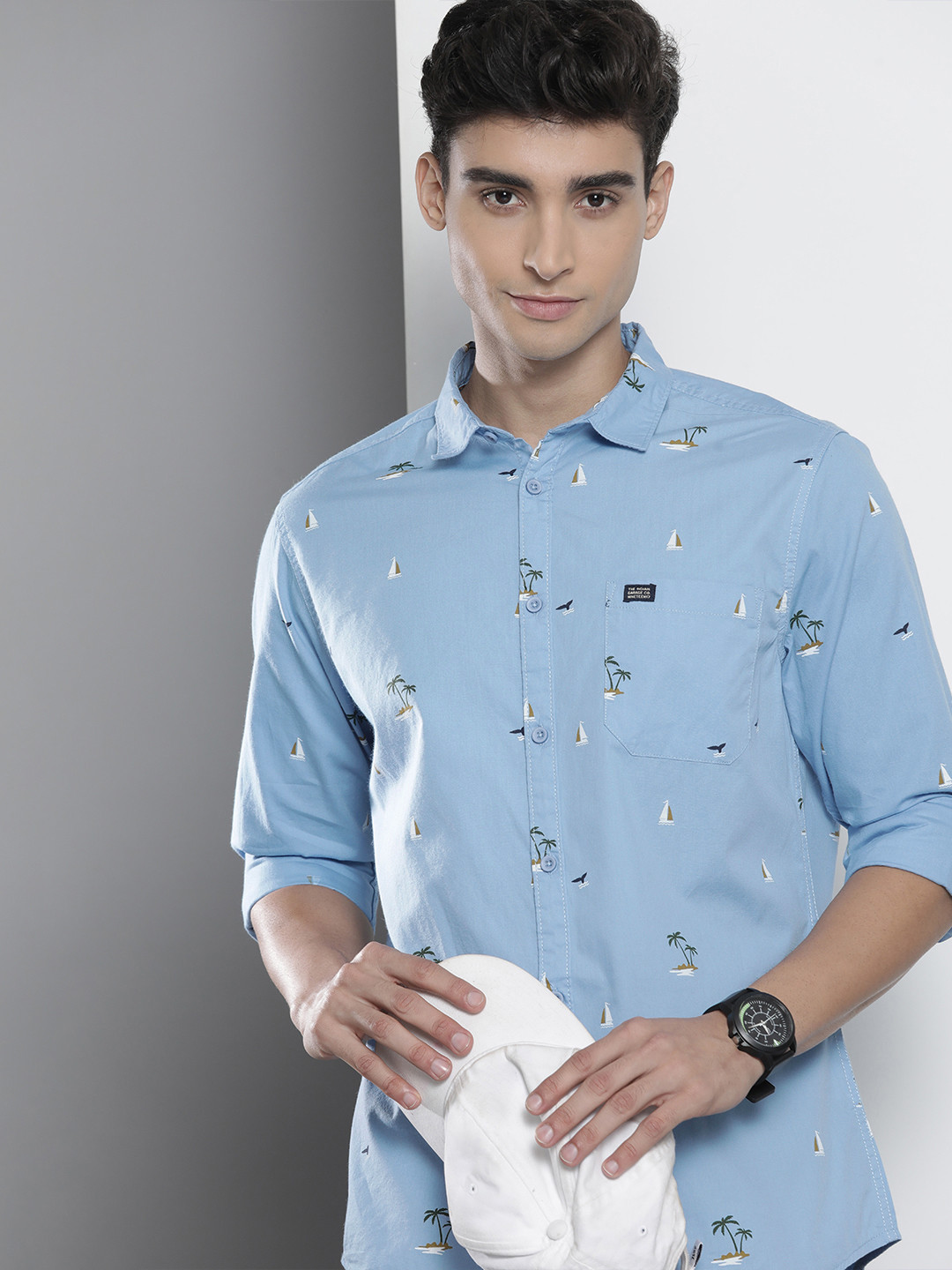 

The Indian Garage Co Men Blue Cotton Classic Fit Printed Casual Shirt