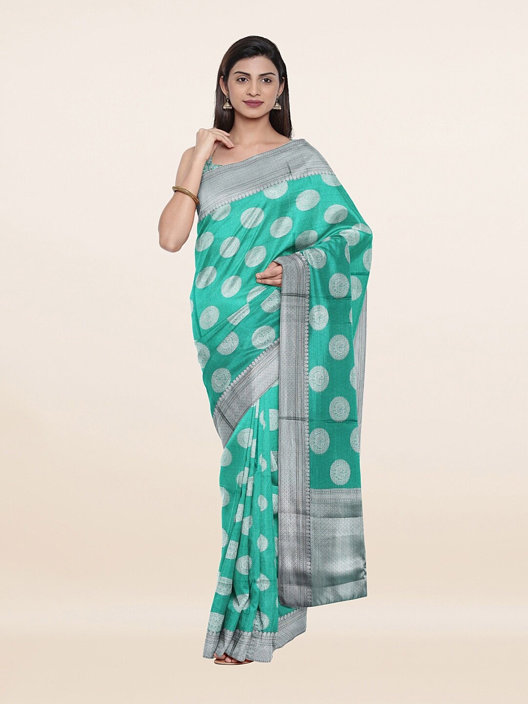 

Pothys Green & Silver-Toned Ethnic Motifs Art Silk Saree