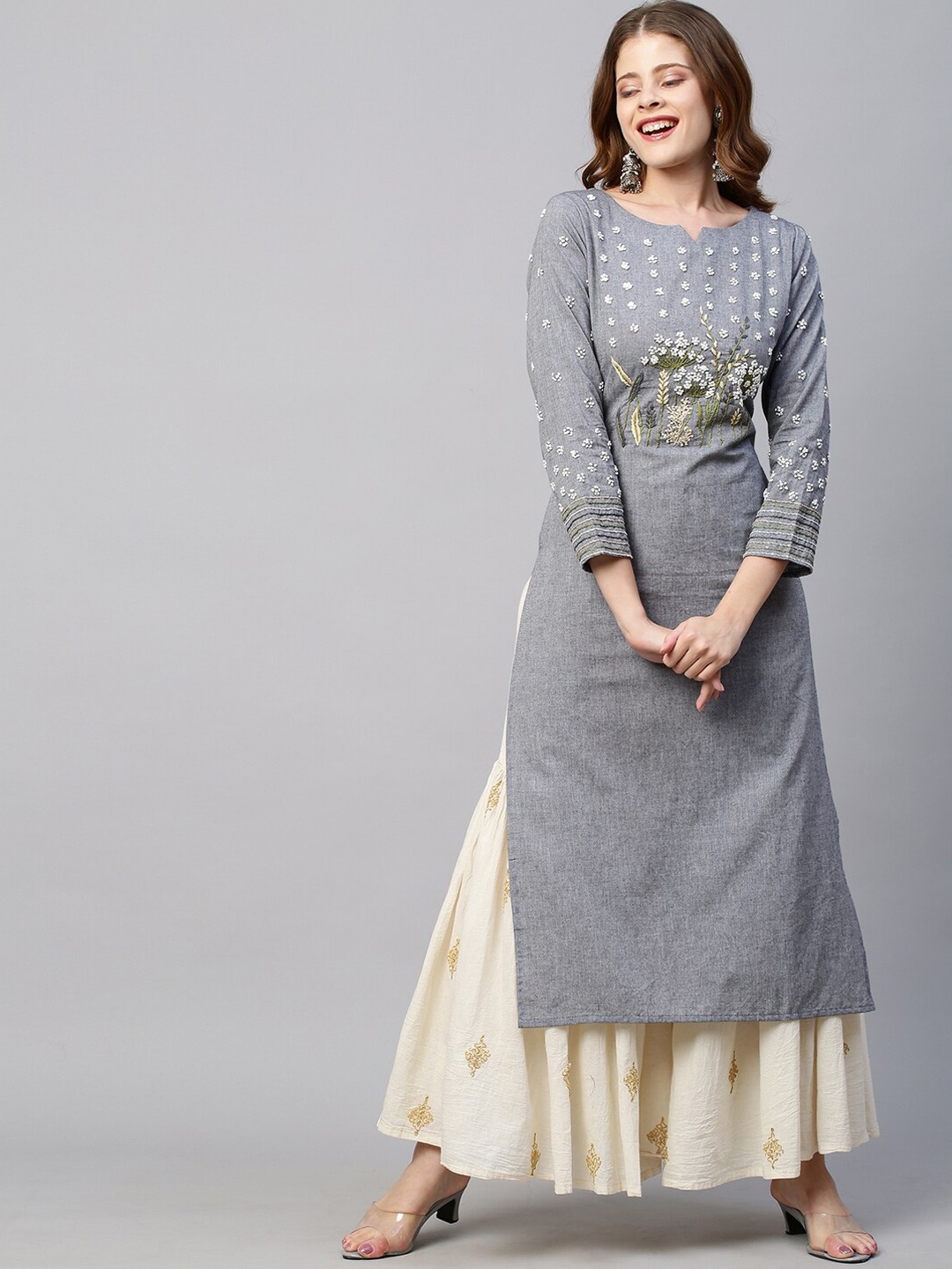 FASHOR Women Grey Floral Yoke Design Thread Work Kurta