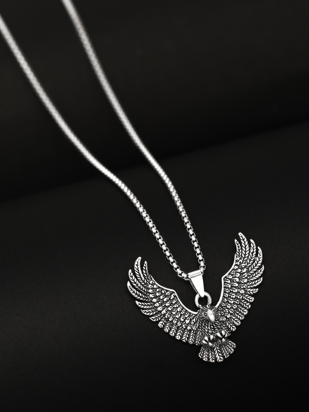 

The Roadster Lifestyle Co. Silver-Plated Eagle Motif Pendant Chain for Men