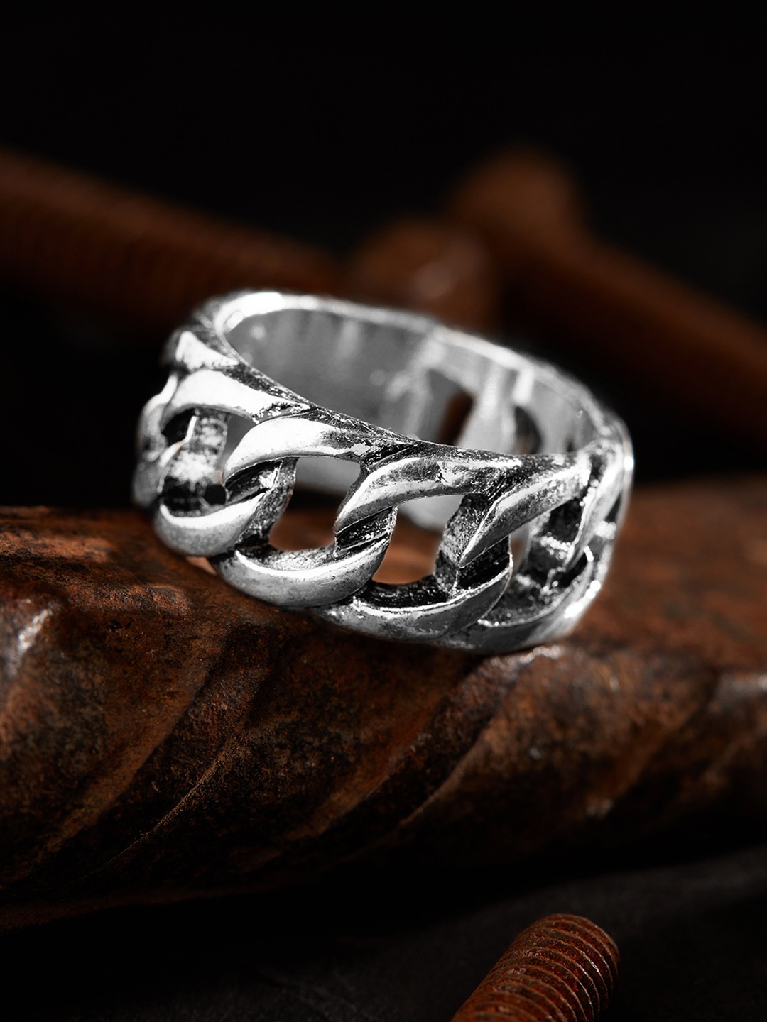 

Roadster Men Silver-Plated Chain Pattern Finger Ring