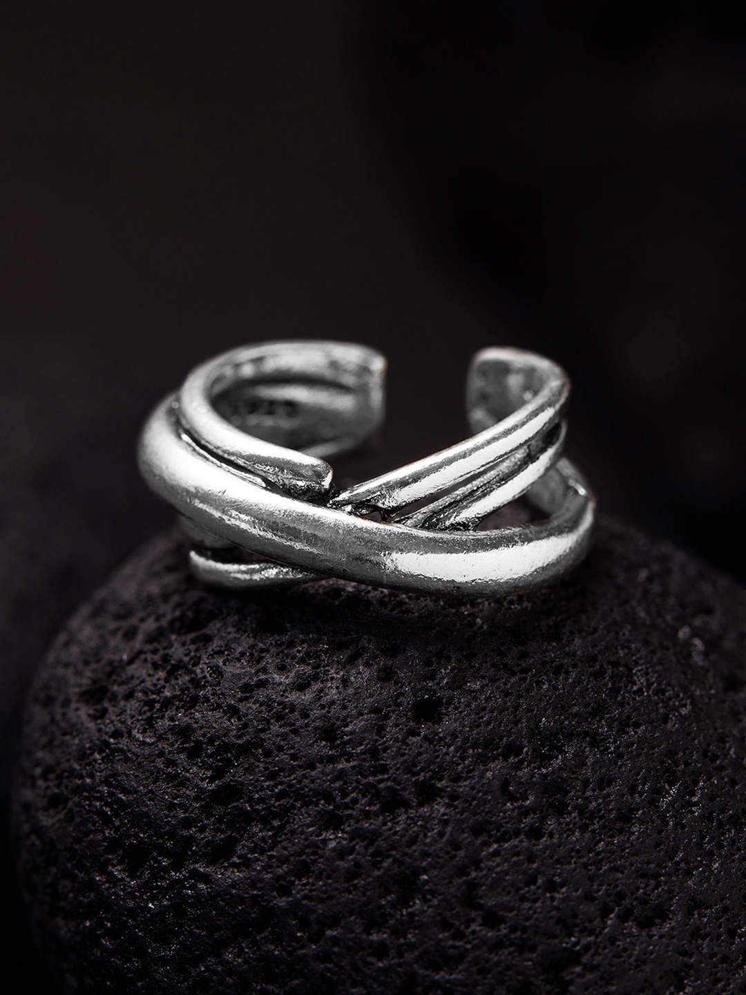 

Roadster Men Silver-Plated Finger Ring