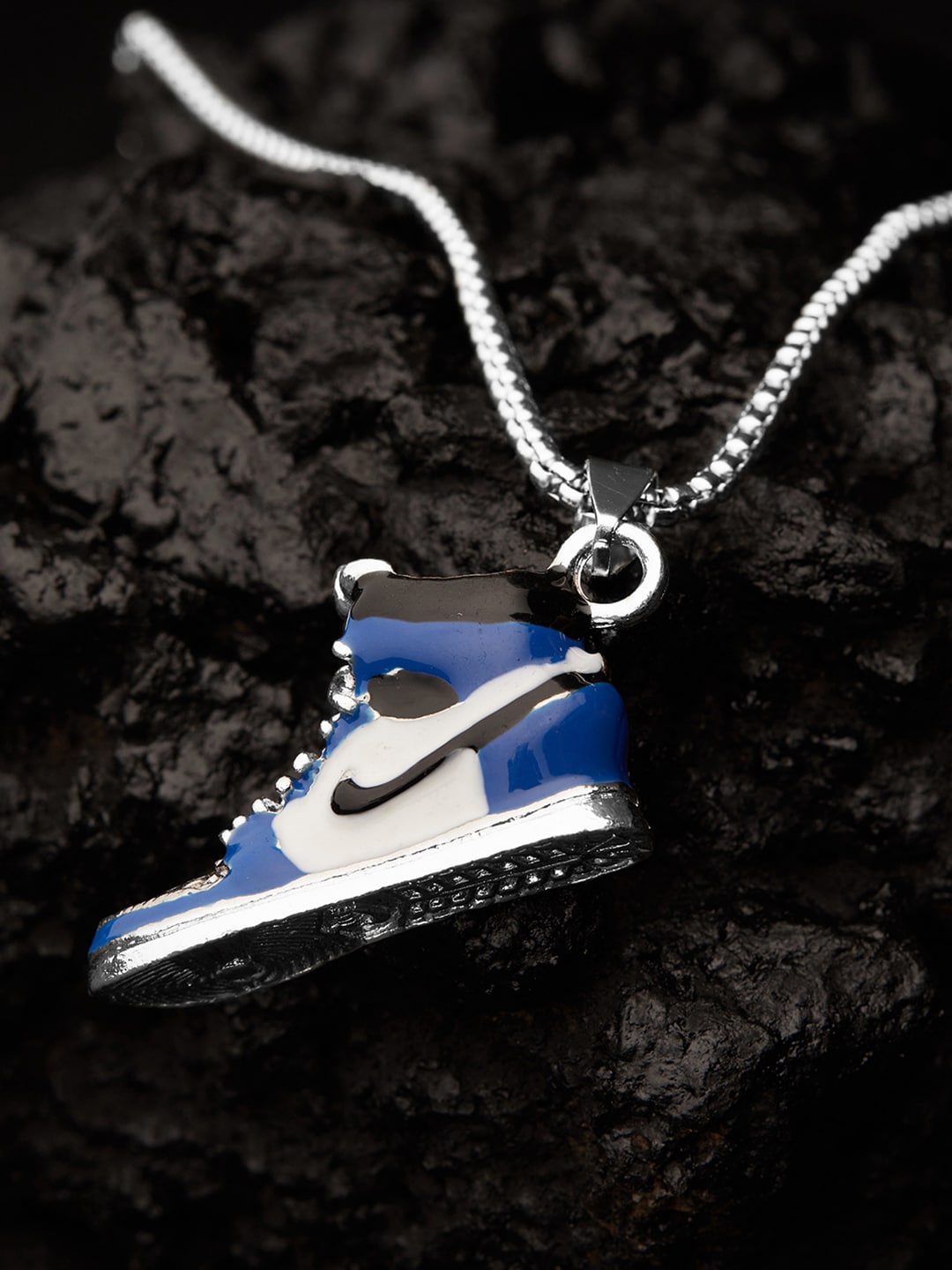 

Roadster Men Silver & Blue Silver-Plated Chain