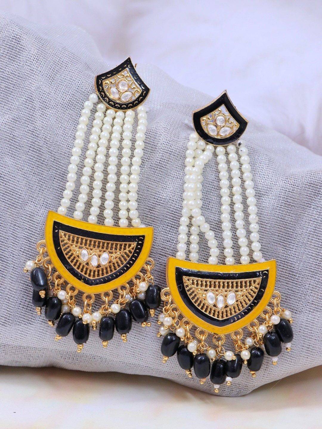 

Crunchy Fashion Black Contemporary Drop Earrings