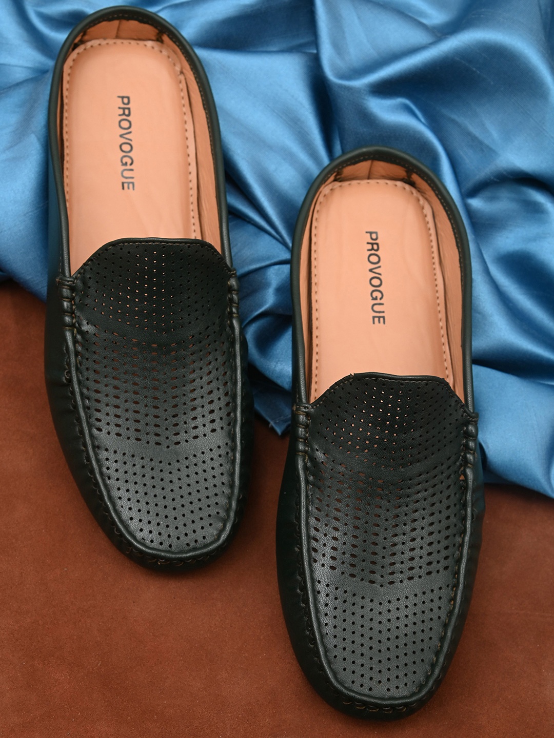 

Provogue Men Green Loafers