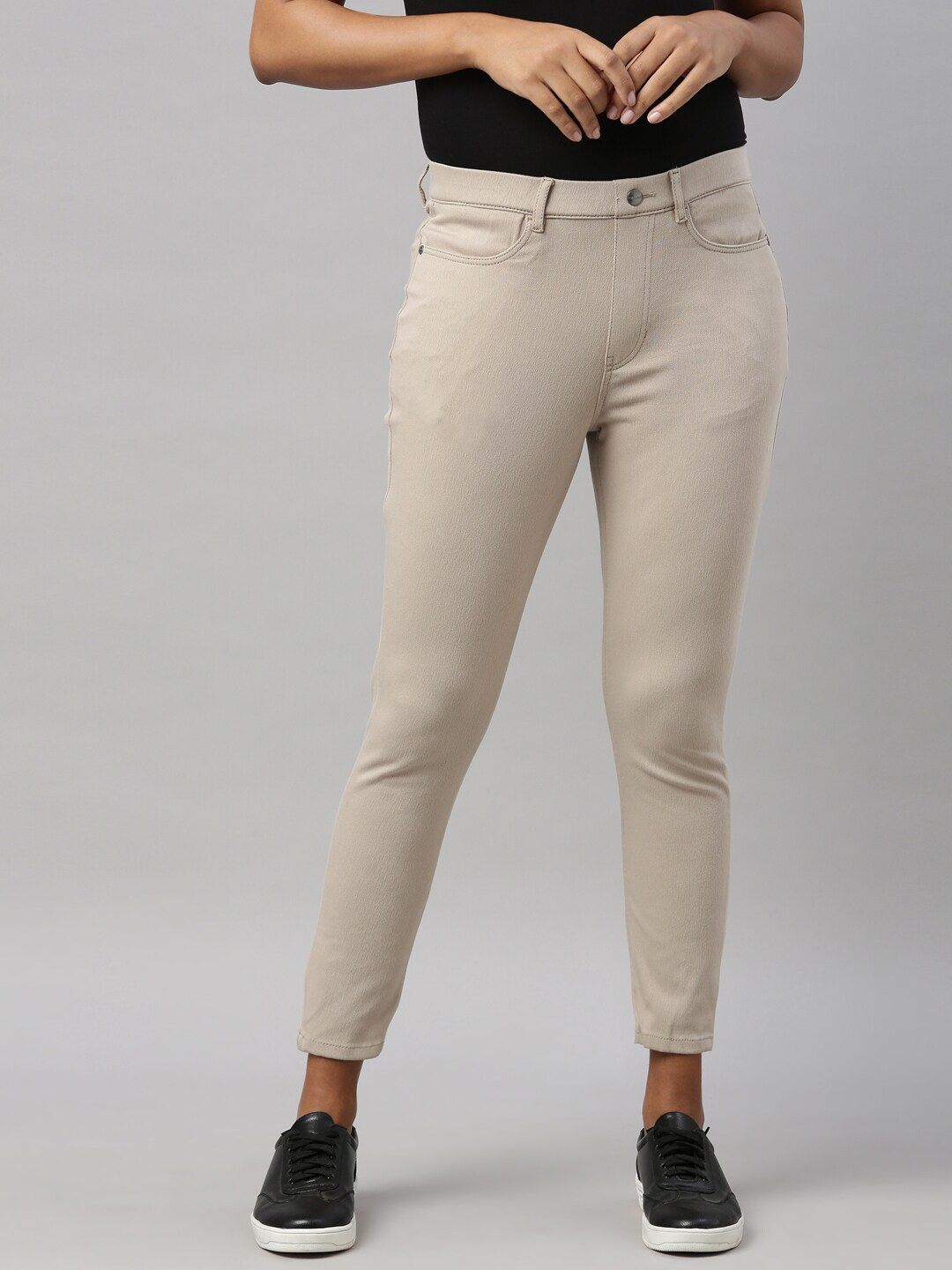 

Go Colors Women Beige Solid Slim-Fit Jeggings