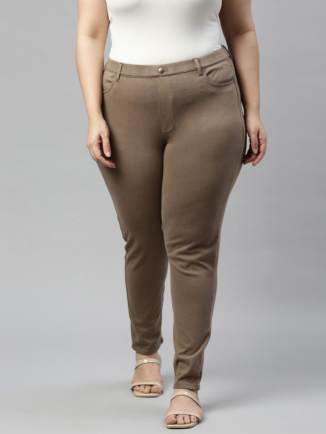 

Go Colors Women Brown Solid Slim-Fit Super Stretch Cropped Jeggings