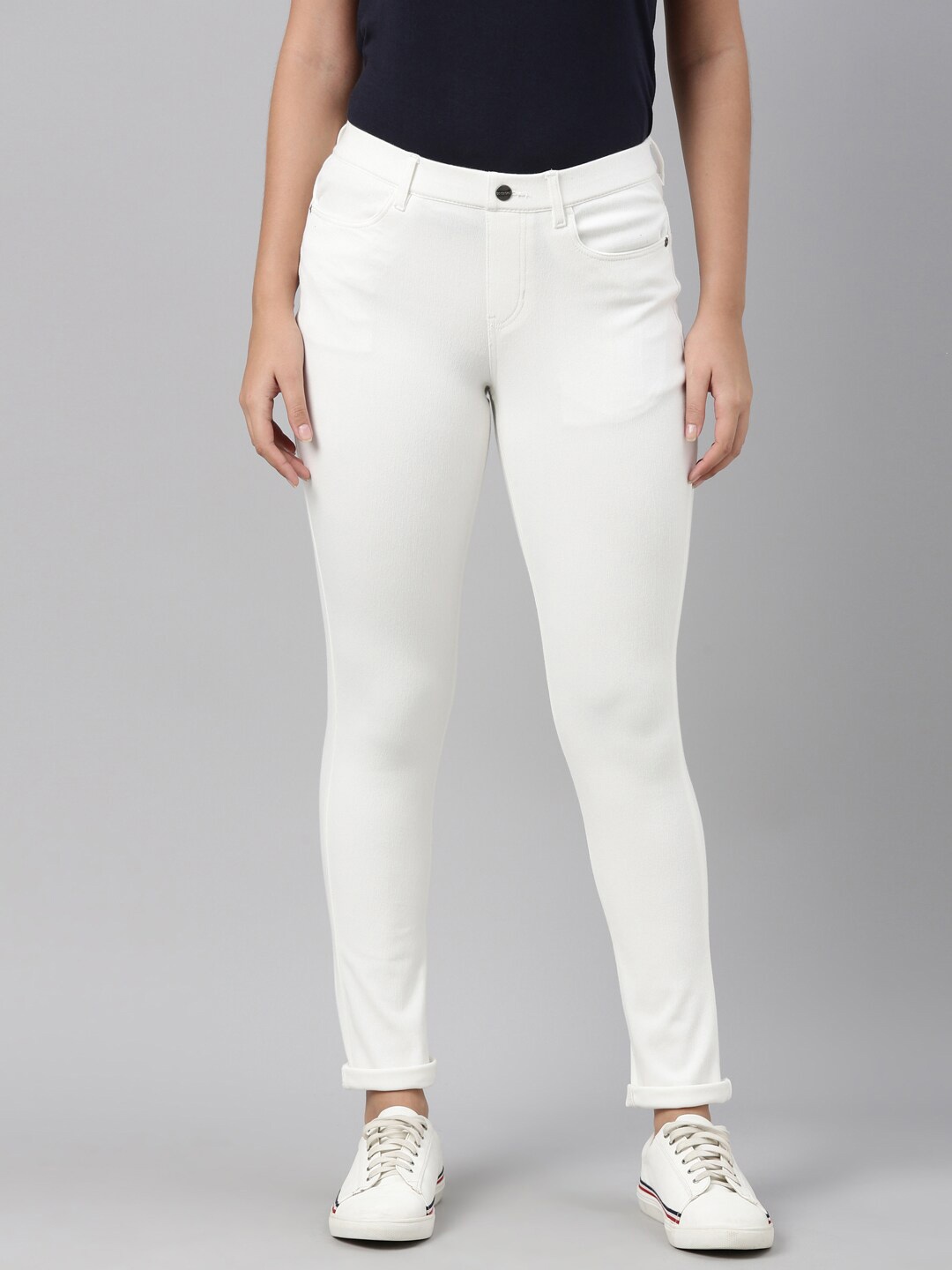 

Go Colors Women White Solid Super Stretch Slim-Fit Jeggings