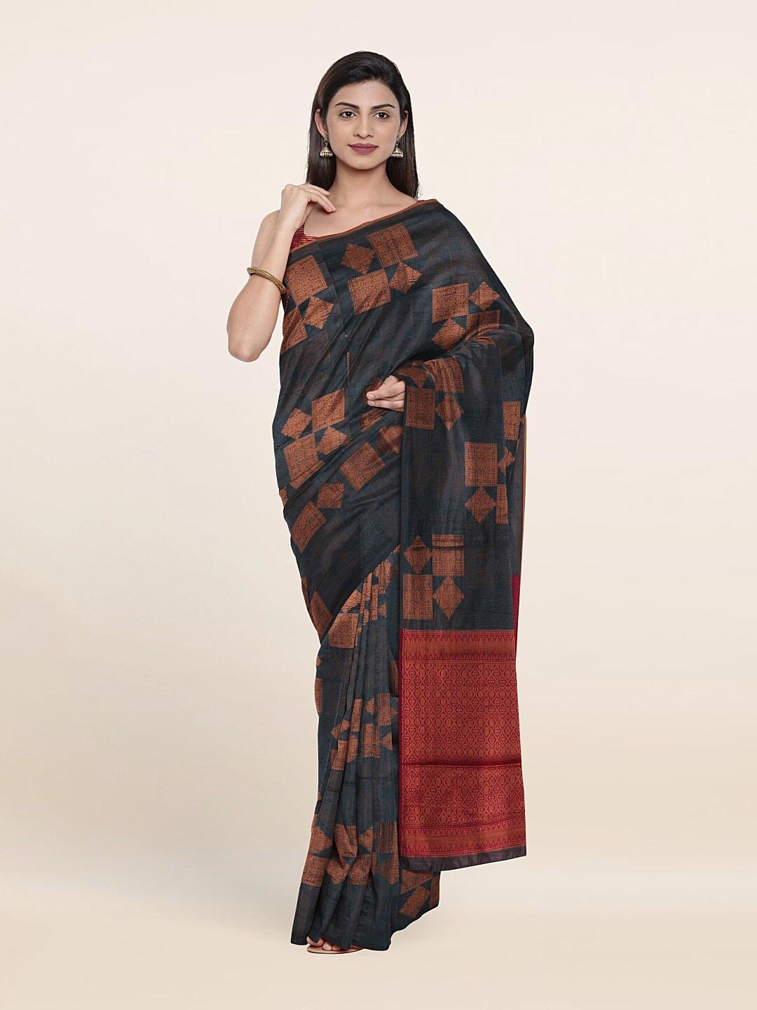 

Pothys Grey & Copper-Toned Woven Design Saree