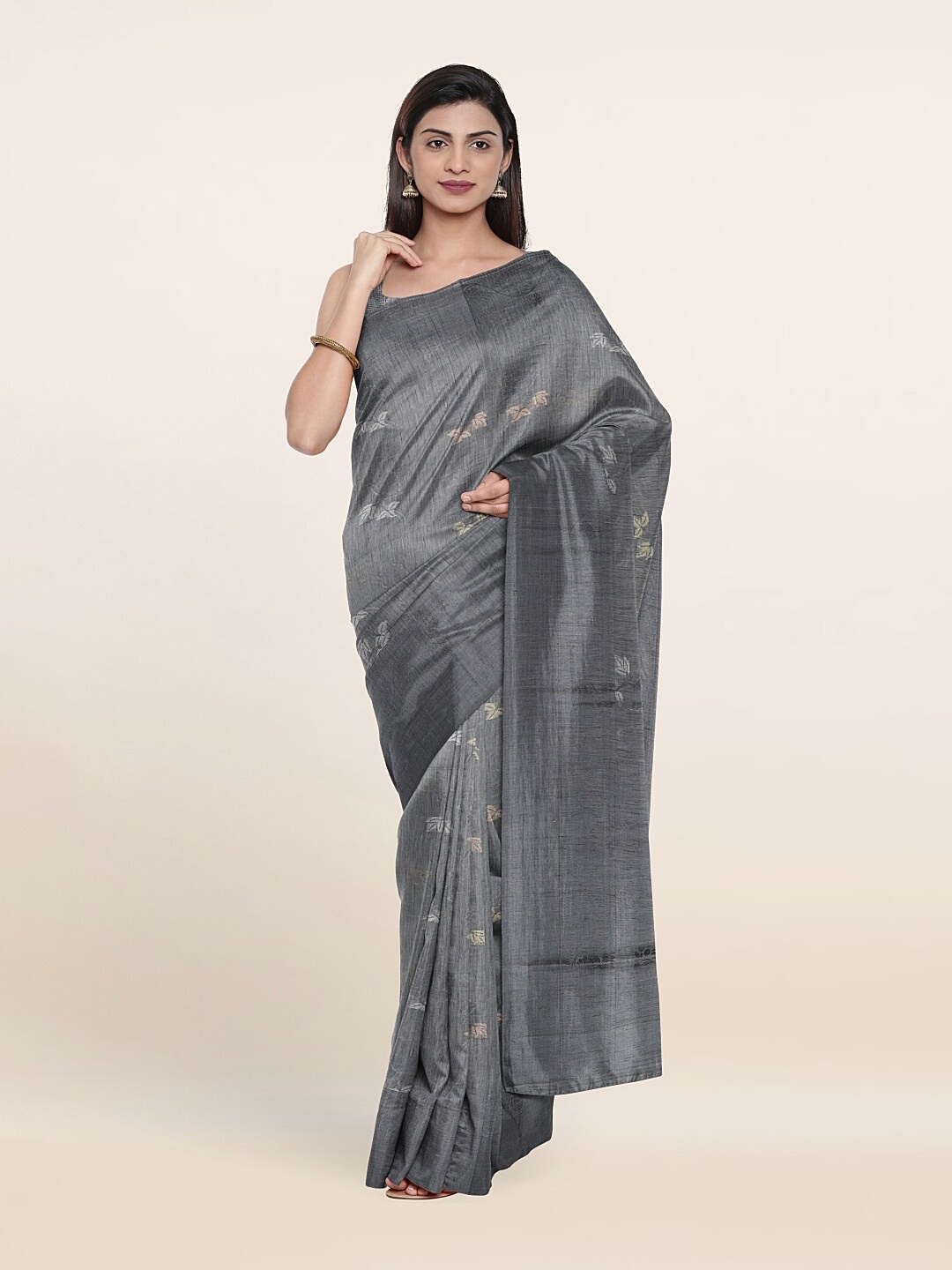 

Pothys Grey & Silver-Toned Woven Design Saree