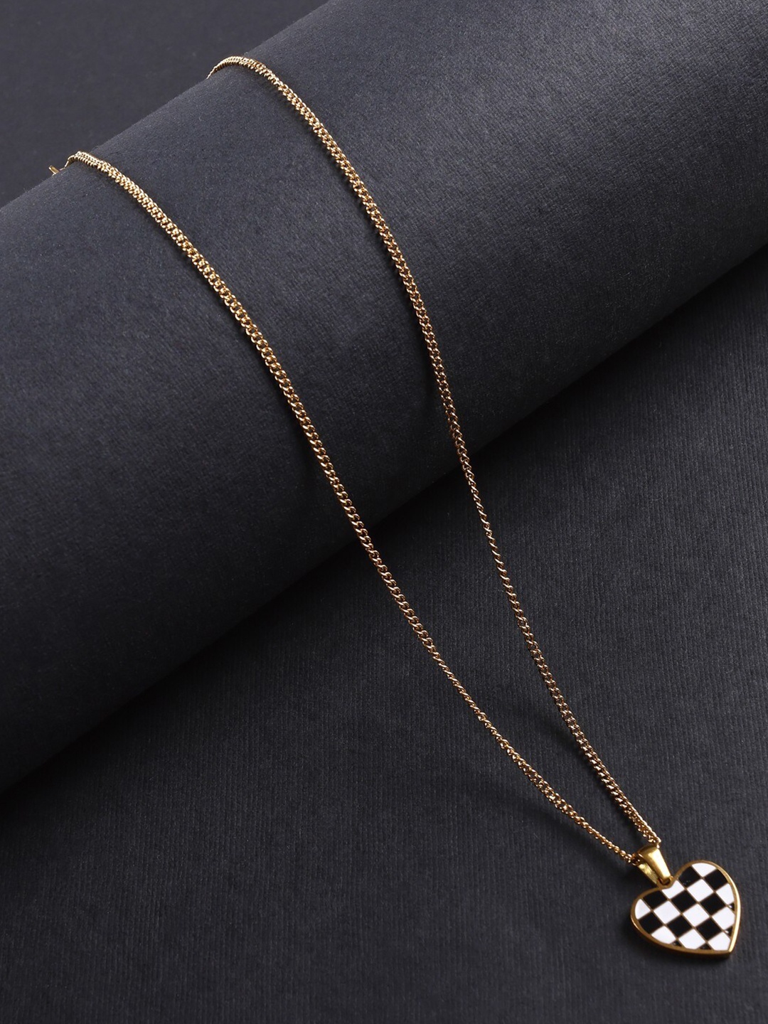 

anore 18K Gold Plated Black & White Heart Pendant Necklace Chain