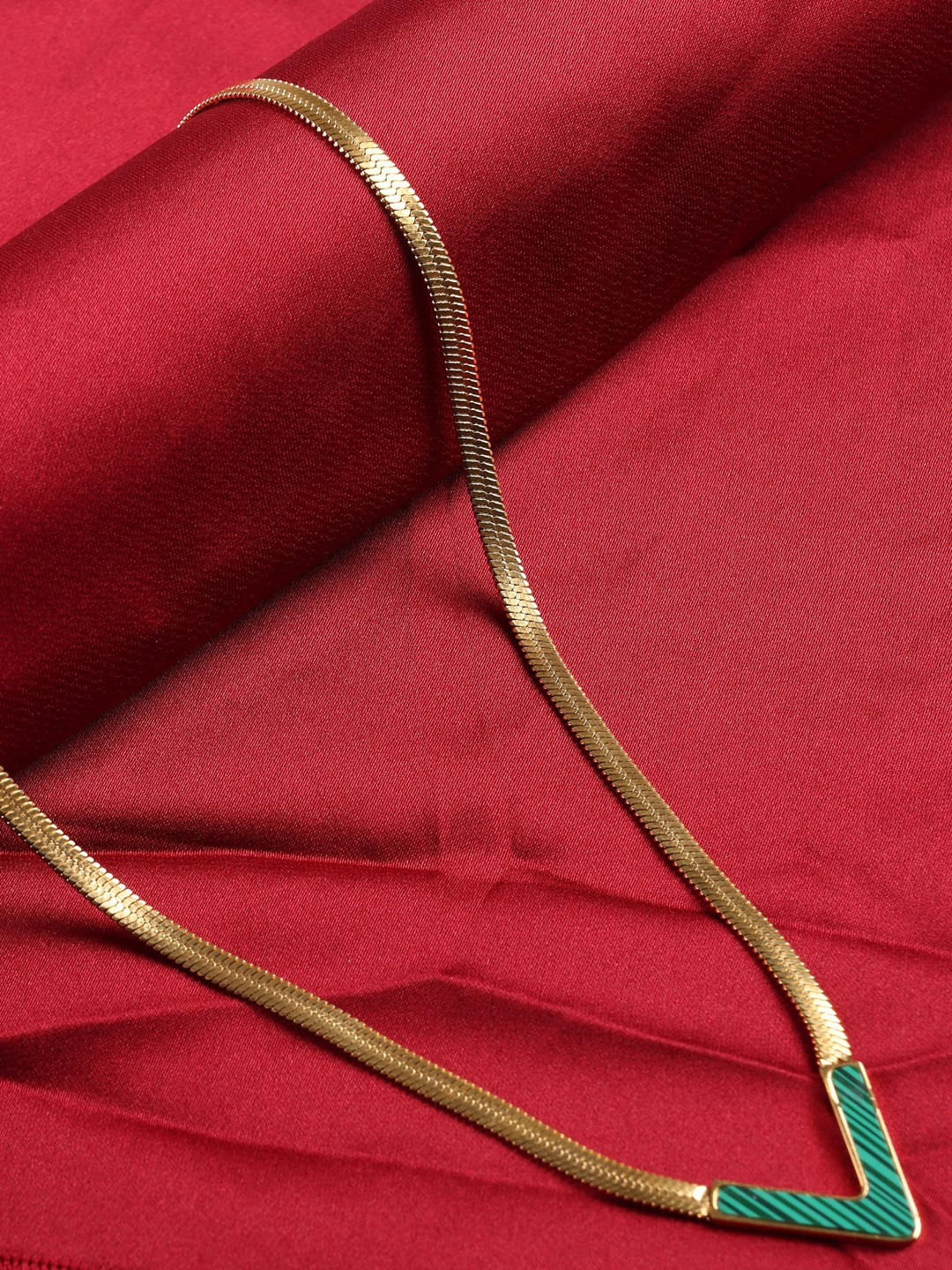 

anore 18K Gold Plated Green & Gold Necklace Chain