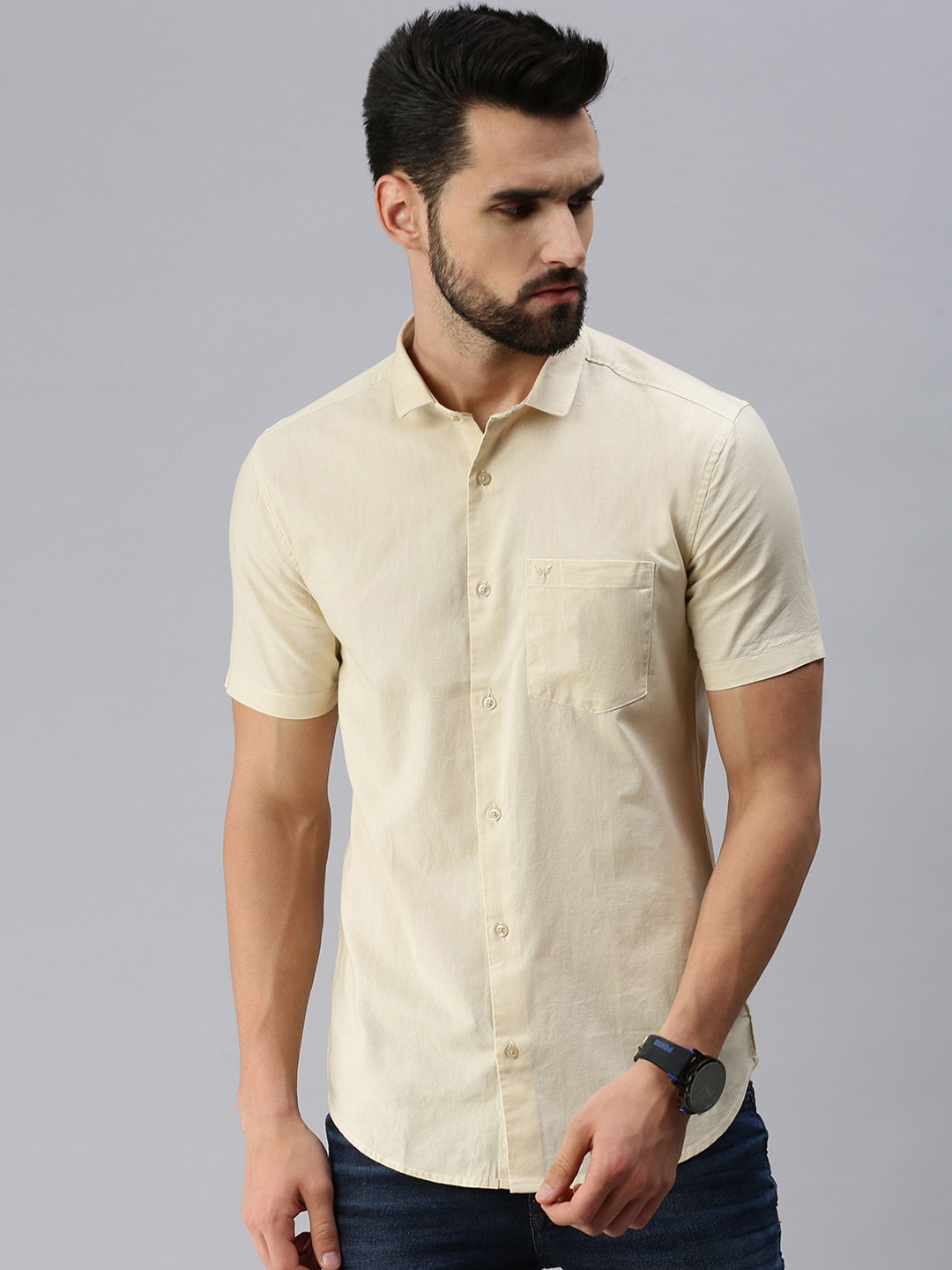 

SHOWOFF Men Beige Comfort Slim Fit Casual Shirt