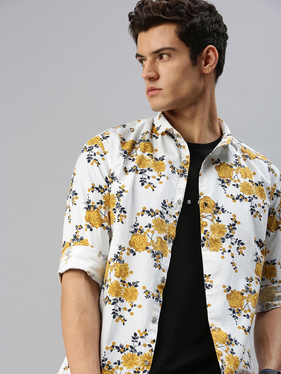 SHOWOFF Men White Comfort Slim Fit Floral Printed Casual Shirt