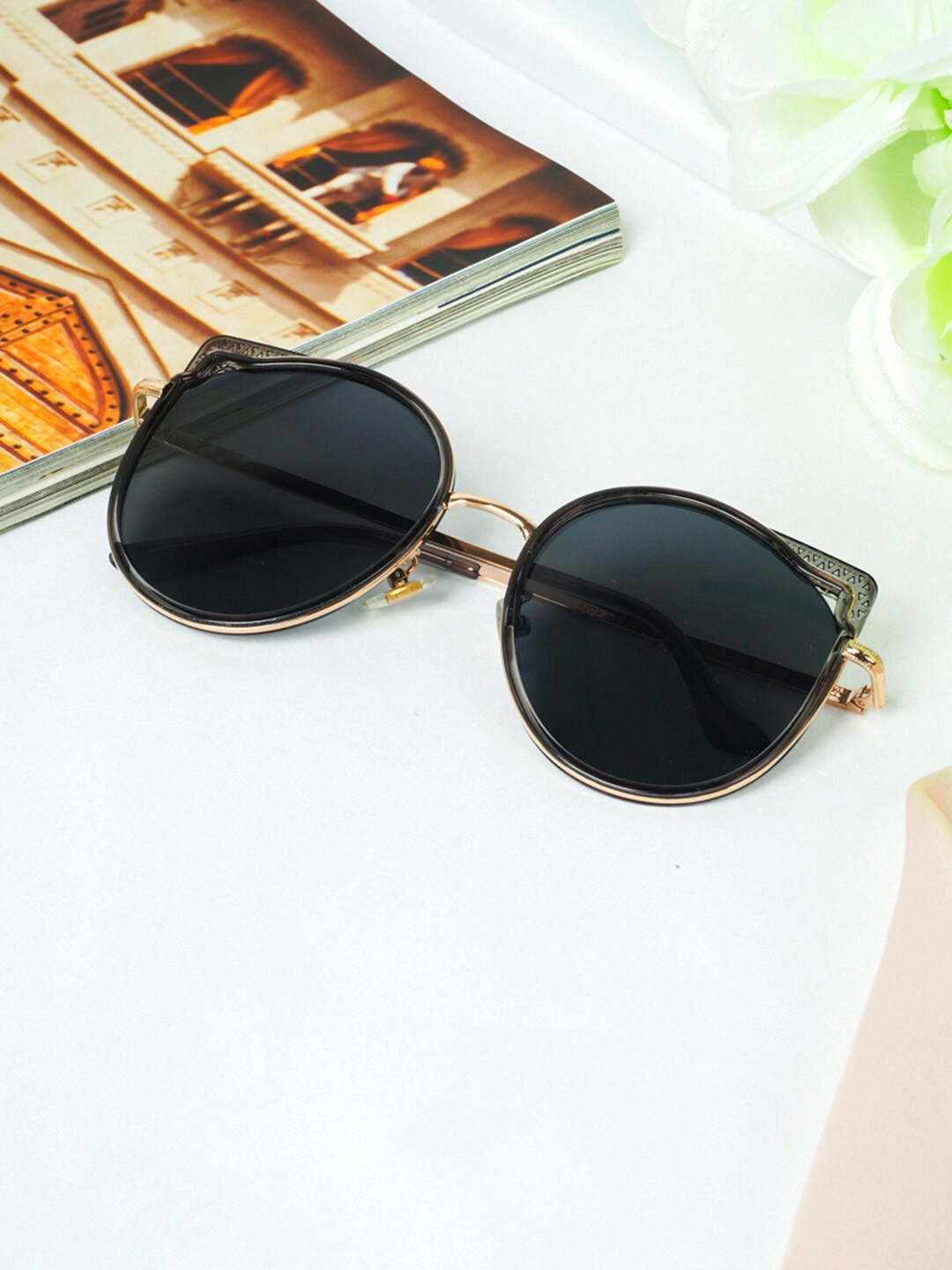 

Ferosh Unisex Black Lens & Black Cateye Sunglasses