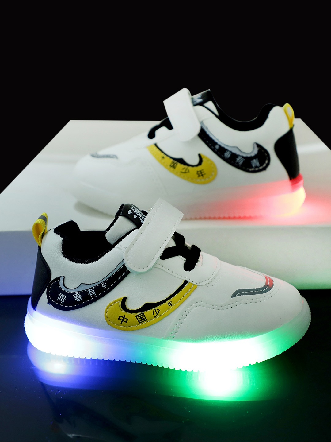 

PASSION PETALS Unisex Kids White Colourblocked PU Slip-On Sneakers