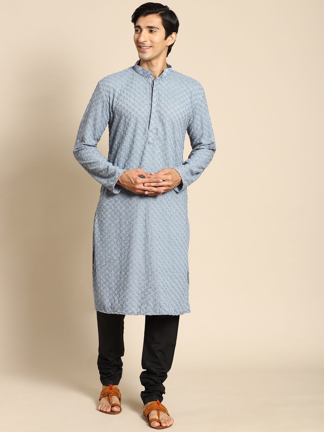 

RAJUBHAI HARGOVINDAS Men Blue with a tinge of Grey Cotton Embroidered Chikankari Kurta