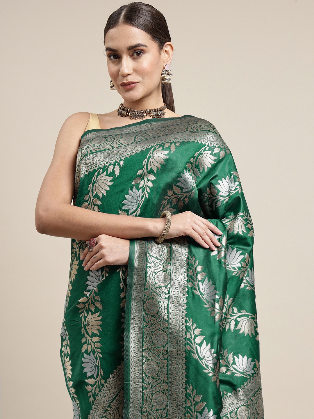 

Royal Rajgharana Saree Green & Gold Woven Design Silk Blend Celebrity Banarasi Sarees