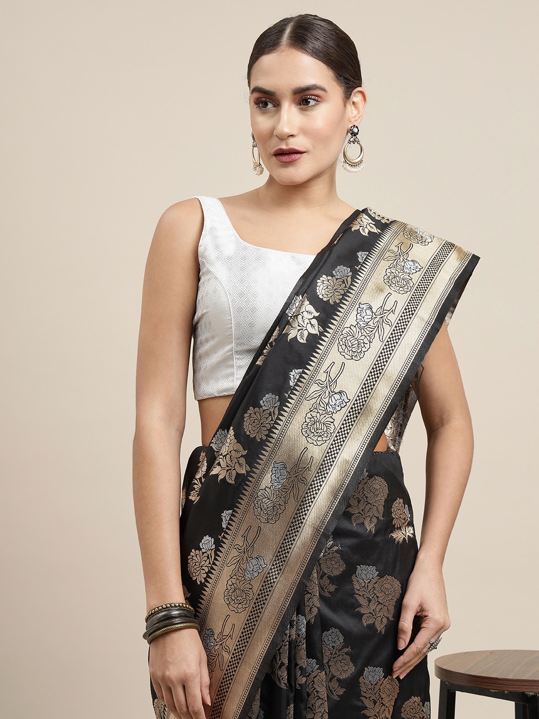 

Royal Rajgharana Saree Black & Golden Floral Woven Design Banarasi Sarees