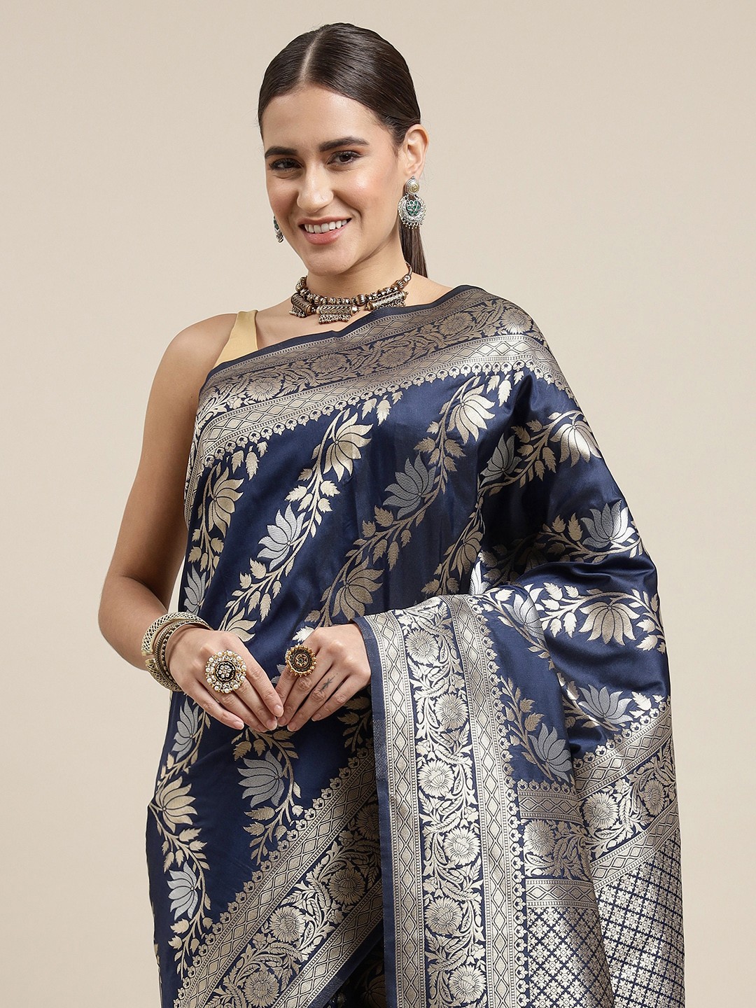 

Royal Rajgharana Saree Navy Blue & Gold Floral Silk Blend Celebrity Banarasi Sarees
