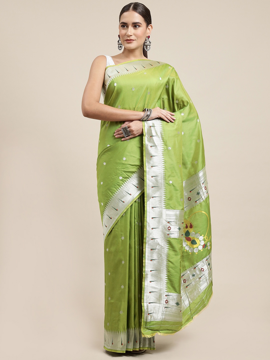 

Royal Rajgharana Saree Green & Silver Silk Blend Celebrity Paithani Sarees