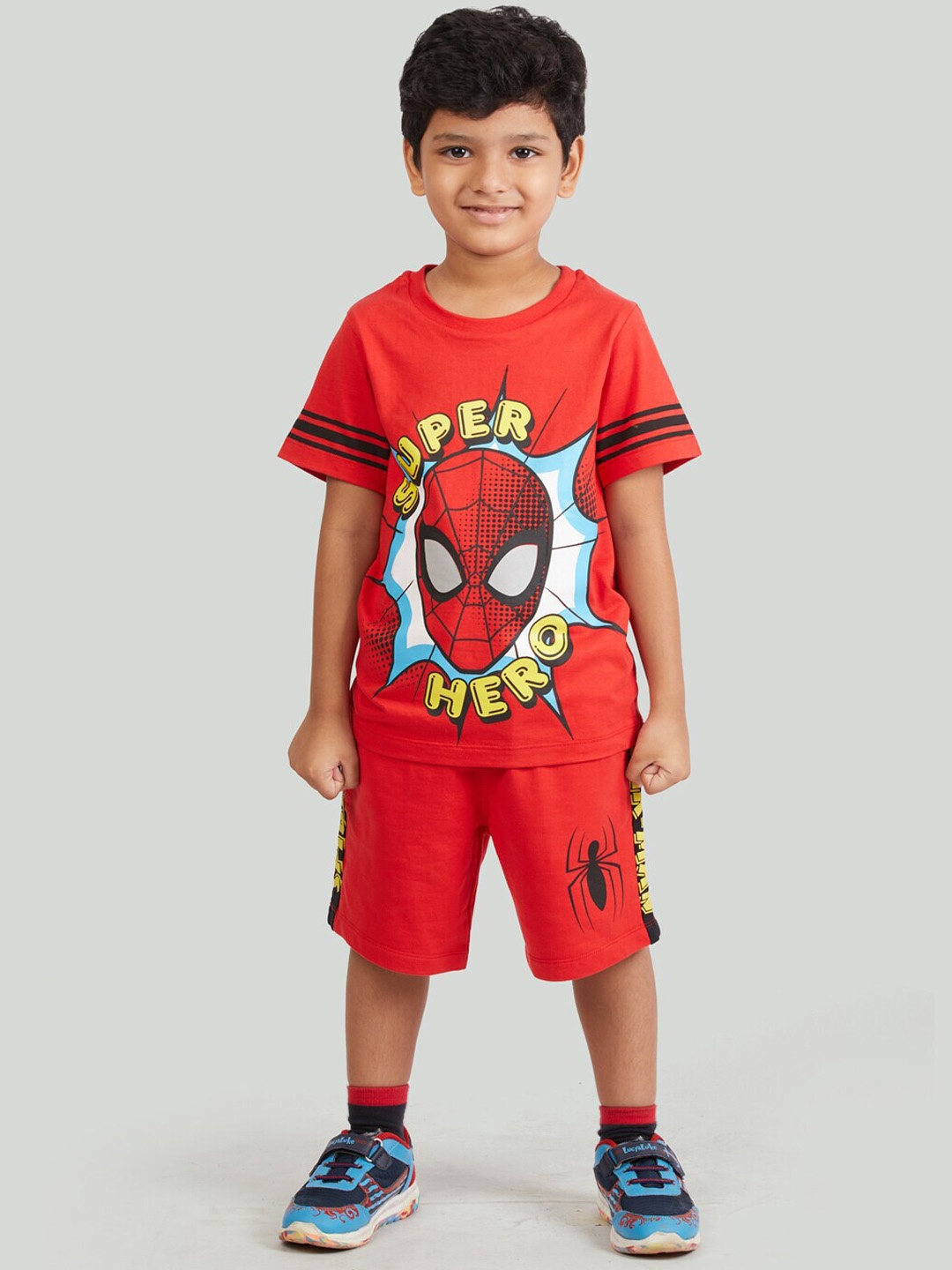 

Zalio Boys Red & Black Spiderman Printed Cotton T-shirt with Shorts