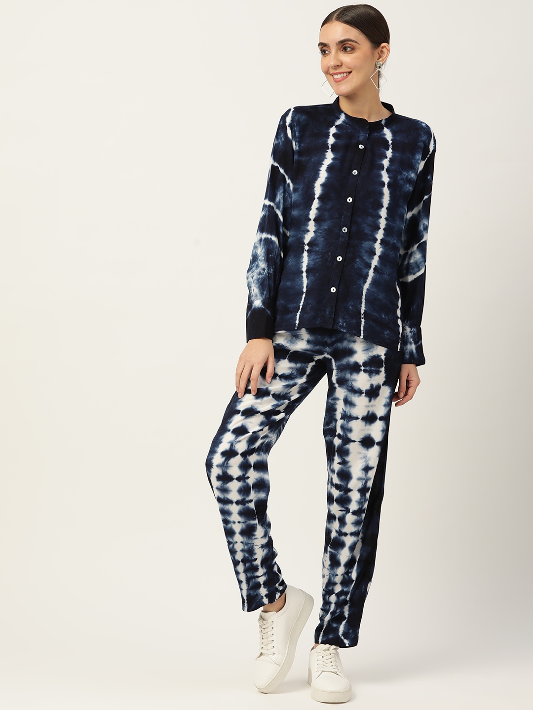 

Maaesa Women Navy Blue & White Tie & Dyed Co-Ords