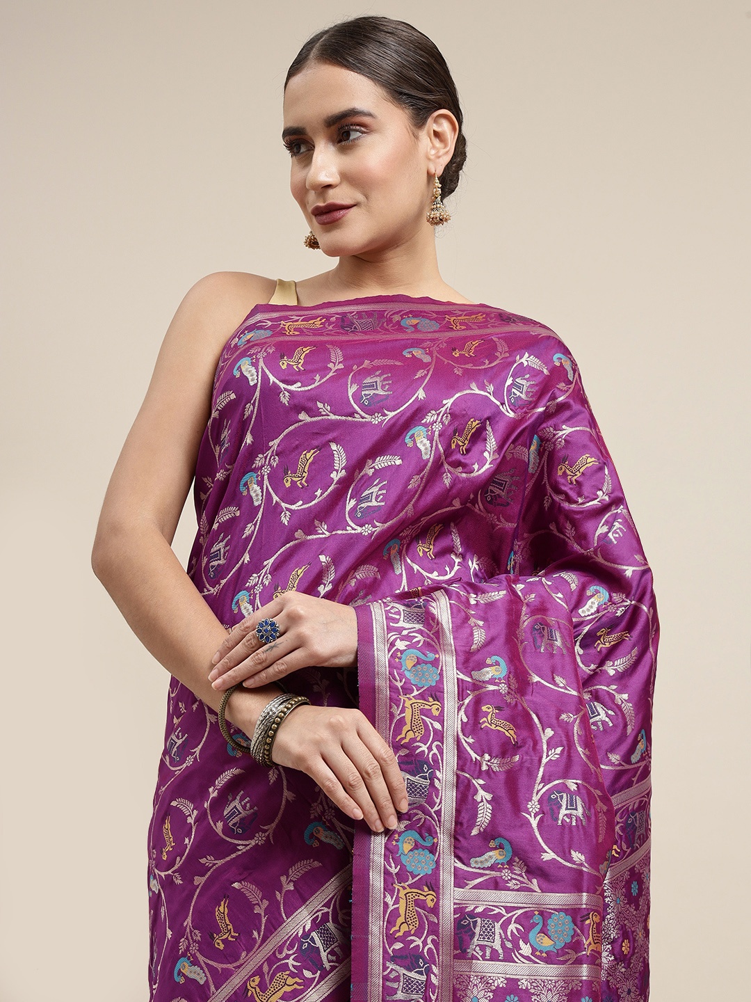 

Royal Rajgharana Saree Magenta & Gold Ethnic Motifs Silk Blend Celebrity Banarasi Sarees