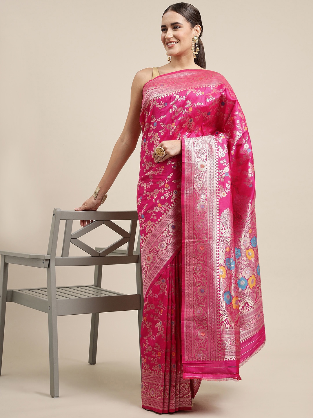 

Royal Rajgharana Saree Magenta Woven Design Silk Blend Banarasi Saree with Blouse