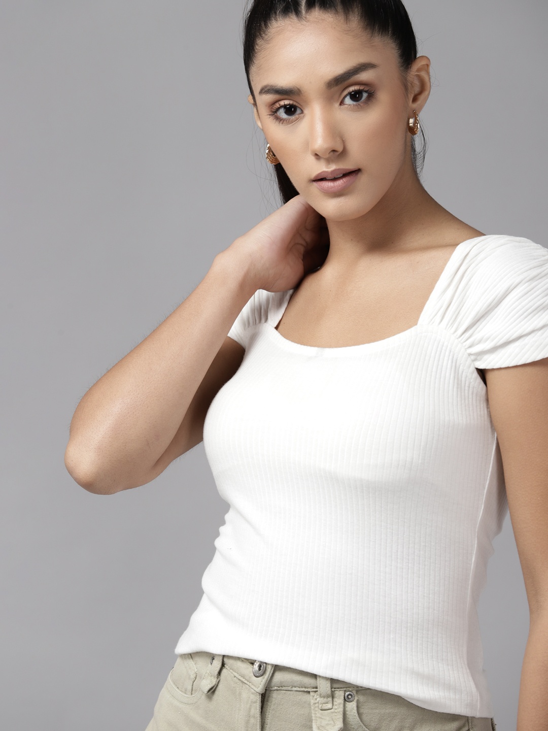 

Roadster White Solid Top