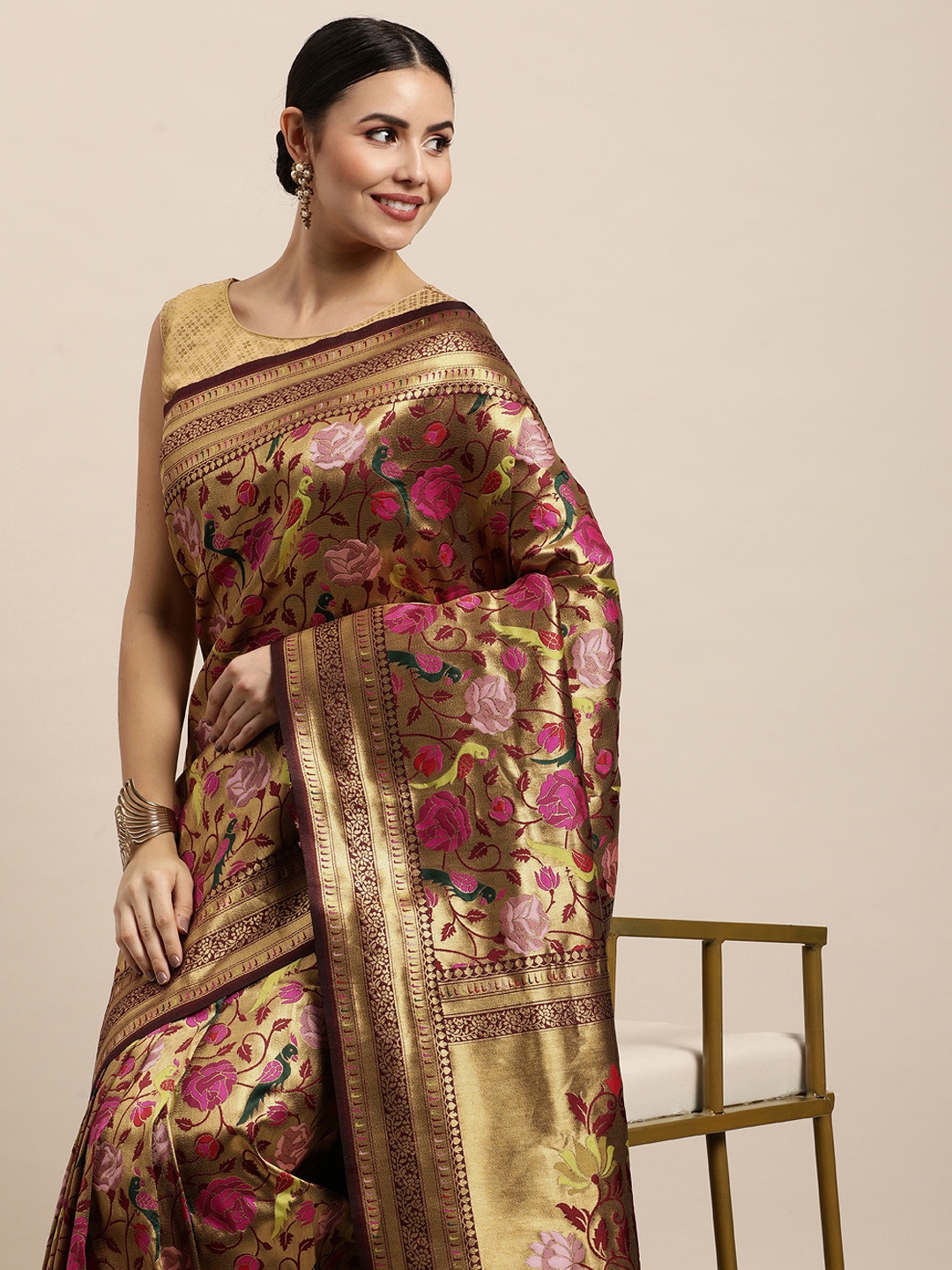 

Royal Rajgharana Saree Maroon Ethnic Motifs Silk Blend Banarasi Sarees