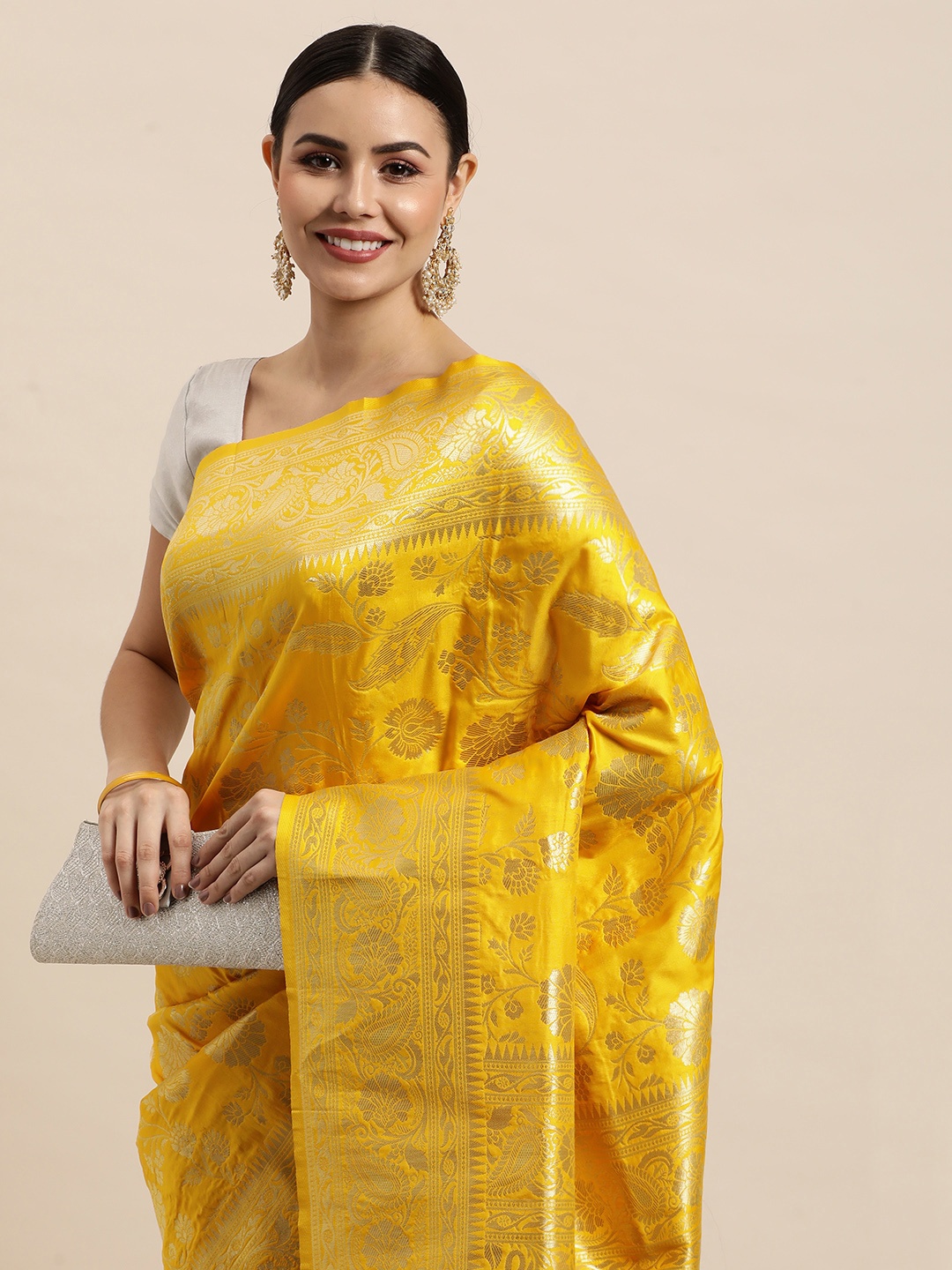 

Royal Rajgharana Saree Yellow & Golden Ethnic Motifs Silk Blend Paithani Sarees