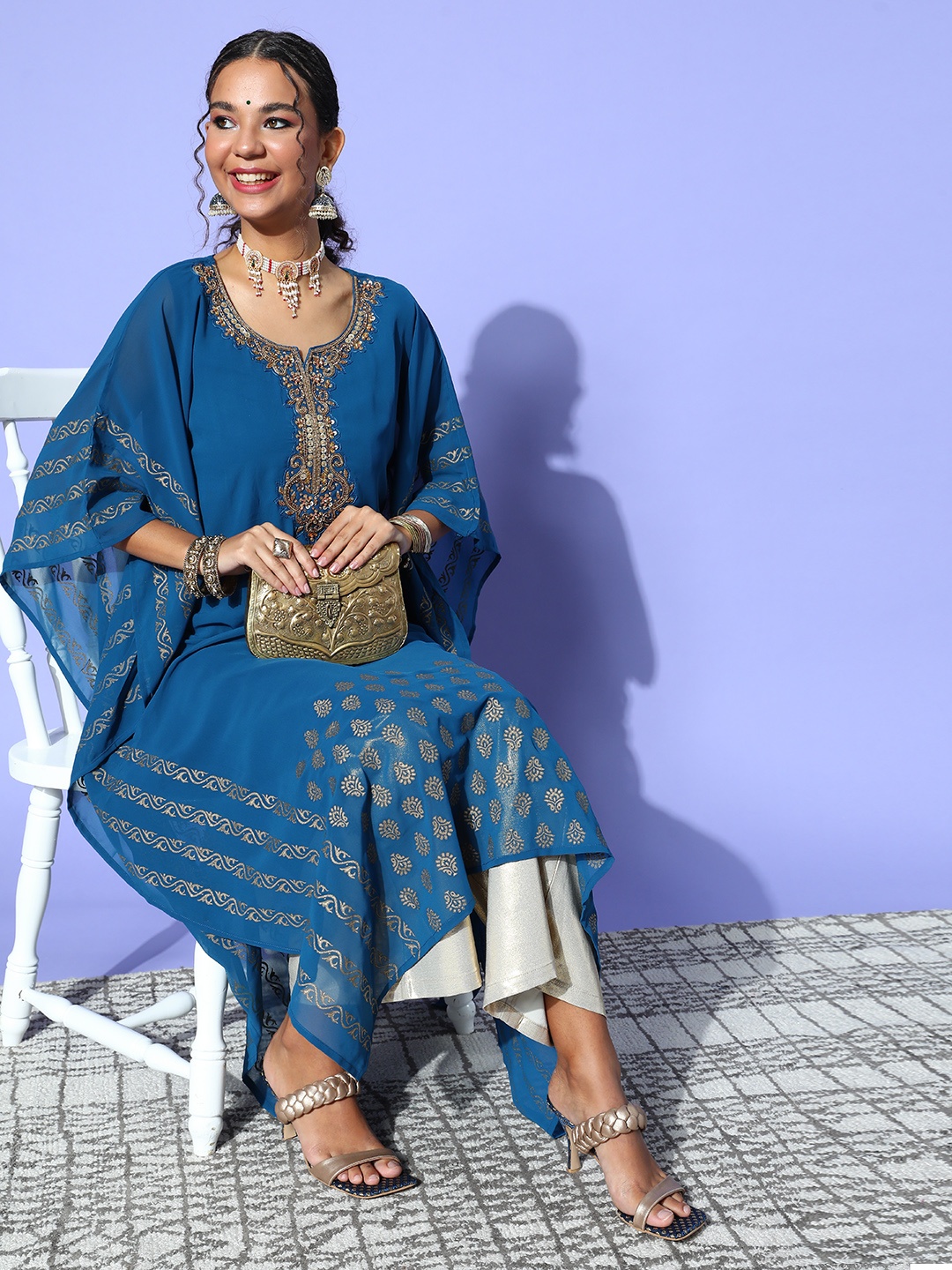 

ZOLA Women Teal & Gold-Toned Ethnic Motifs Printed Flared Sleeves Georgette Kaftan Kurta