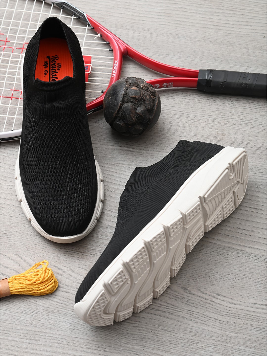 

Roadster Men Black Printed Sneakers