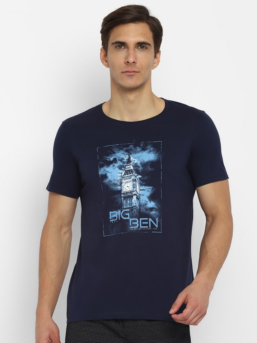 

Turtle Men Navy Blue Printed Pure Cotton Applique Slim Fit T-shirt