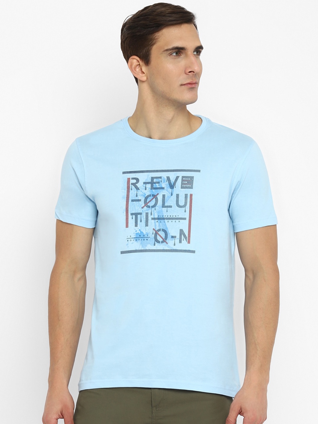 

Turtle Men Blue Typography Printed Pure Cotton Applique Slim Fit T-shirt