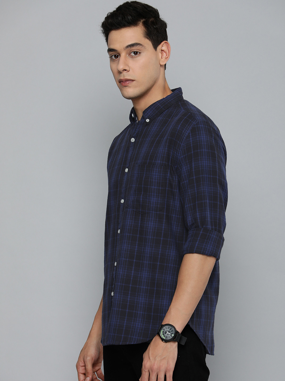 

Harvard Men Black & Navy Blue Checked Pure Cotton Casual Shirt