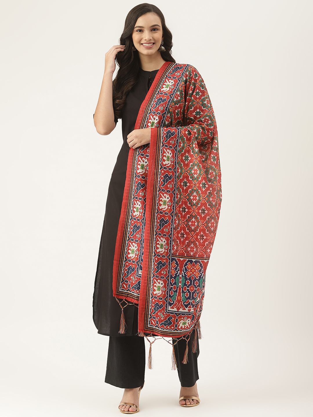 

VAABA Red & Navy Blue Ethnic Motifs Printed Dupatta