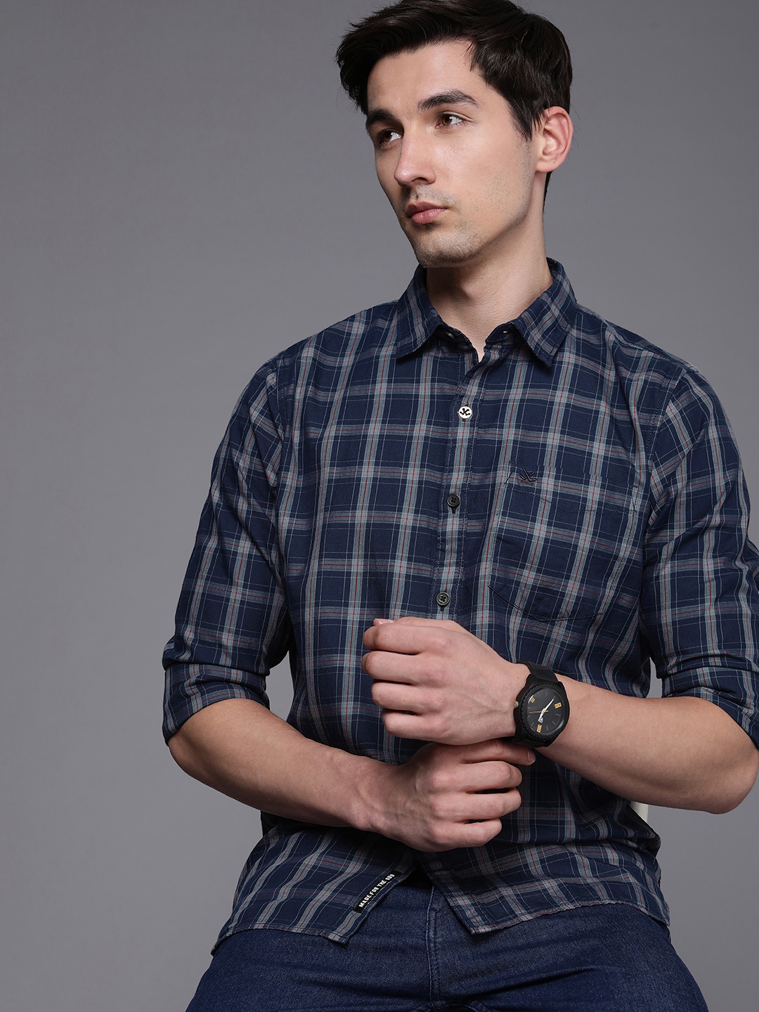 

WROGN Men Navy Blue Slim Fit Checked Casual Shirt